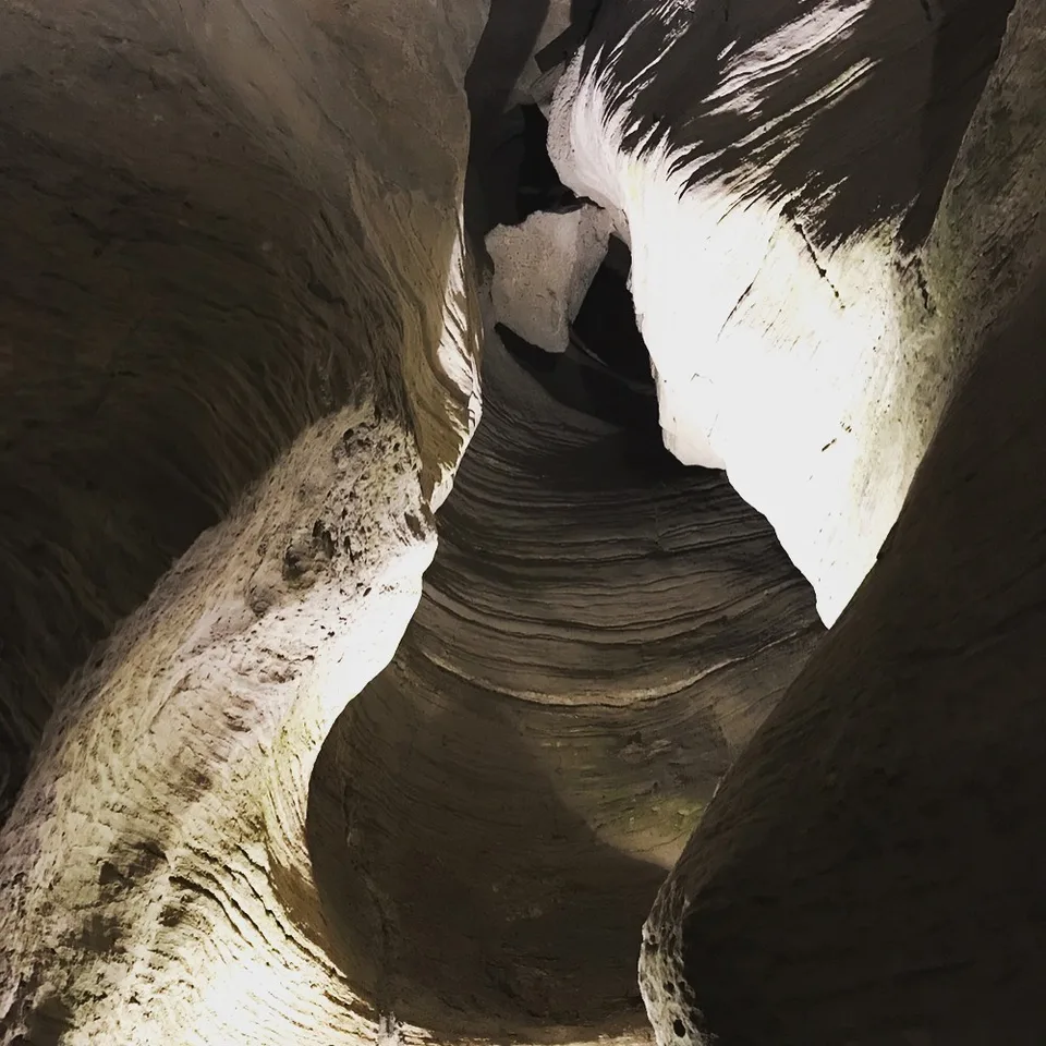 Winding ways through discoveries... #howecaverns #caves #morethansixfeetunder…, 6 of 6