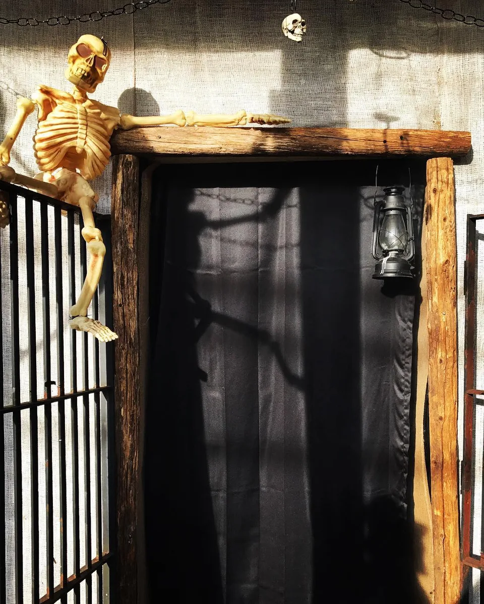#door to hell... #halloween #enteratyourownrisk #haunted #seriesdooradore…, 1 of 1