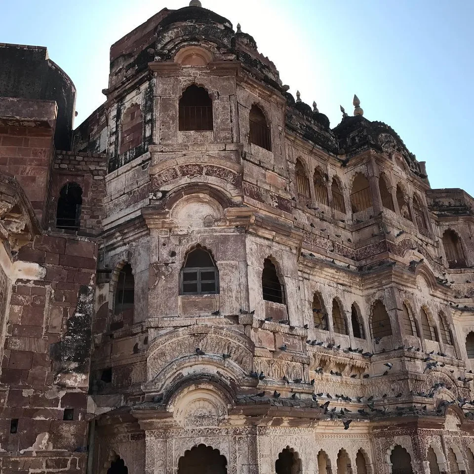Silently stating its power... #mesmerizingarchitecture #royalty #standingtall…, 1 of 1