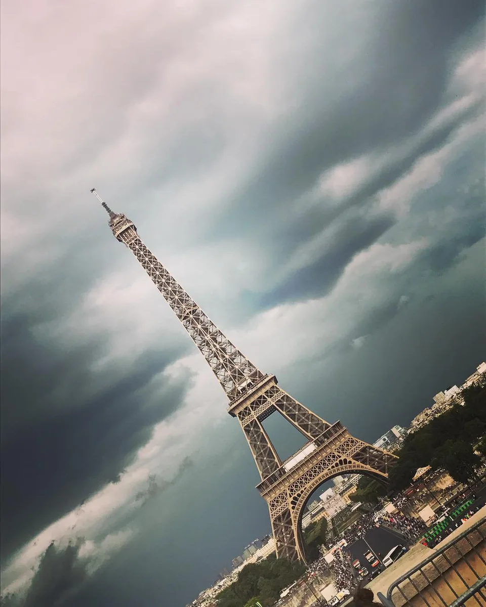 The towering beauty... how did they build this damn thing in the 1800s???…, 1 of 1