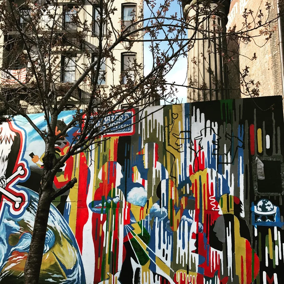 Weaving a web of colors and expressions... #streetart #art #storiesinart…, 3 of 3