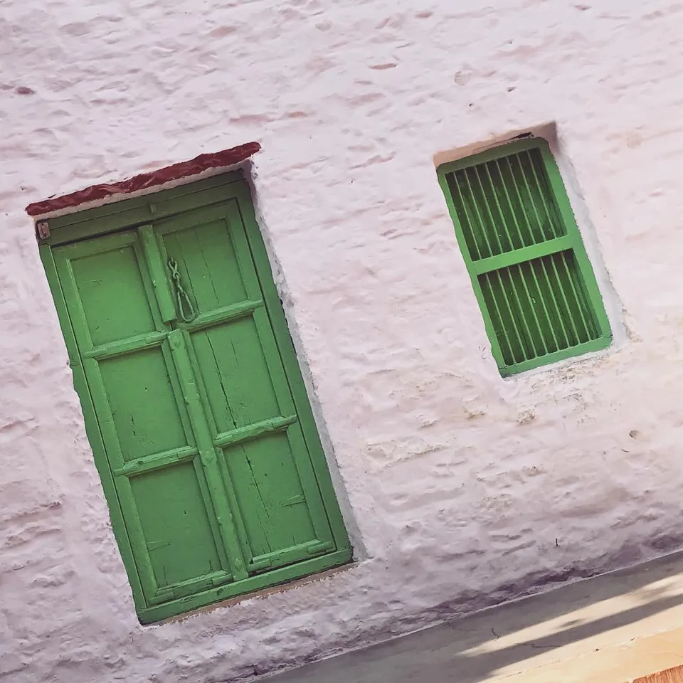 Contrasting a pose #doors #doorsandwindows #streetsofjaisalmer #jaisalmer…, 1 of 1