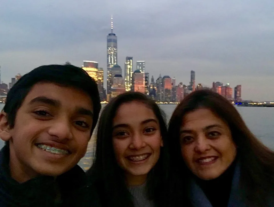 Skyline shenanigans #nycskyline #hudsonriver, 1 of 1