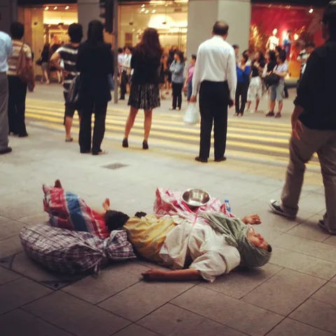 The buzz of everyday... #hongkong #hongkongtravel #travel #traveldiaries…, 4 of 5