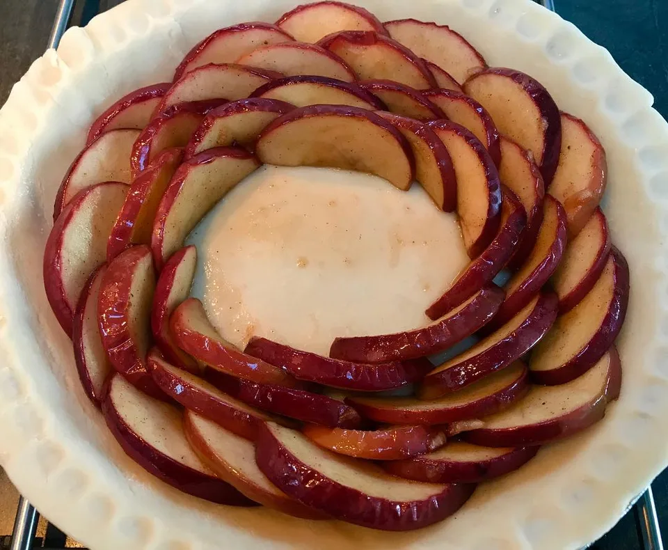 Roses are red, apples tart & sweet, It’s Thanksgiving, time to gather and eat., 3 of 4