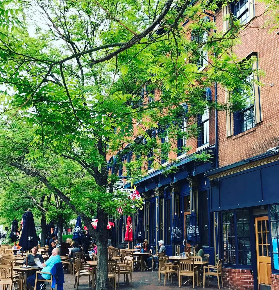Brick & blue... #timeforbeer #endofday #happyhour #networking #pratthouse…, 1 of 1