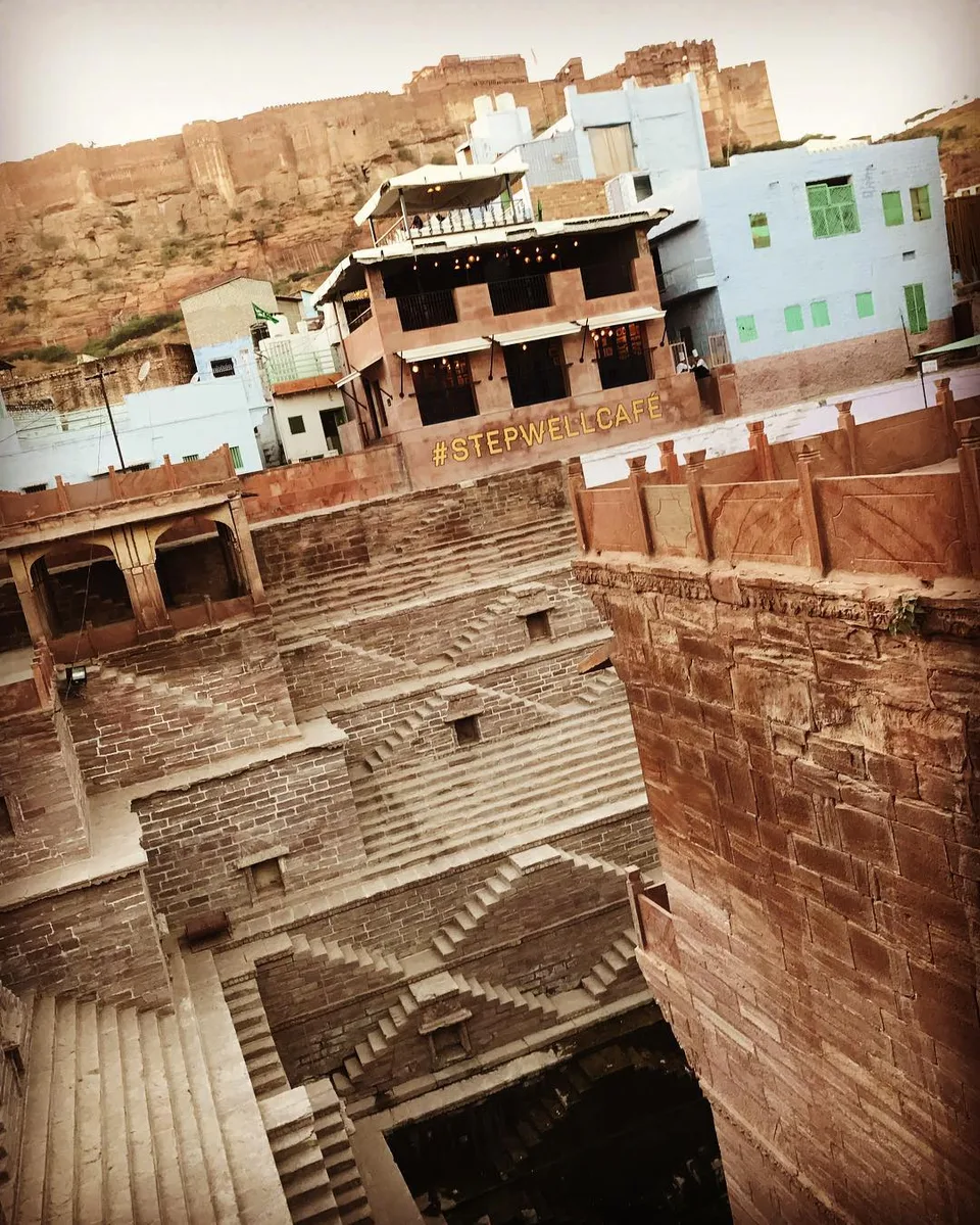 Royalty, common man and modernization... all in one frame! #stepwell…, 1 of 1