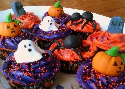 The cupcake attack!, 1 of 1